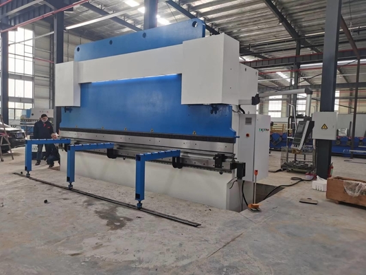 PRASA KRAWĘDZIOWA CNC 600tn/4600 Y1,Y2,X R+zasilany stół odchylający