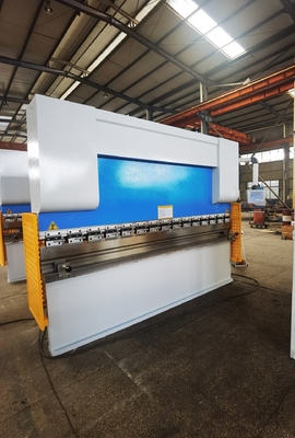 7.5KW CNC Press Brake Machine Hydraulic Mild Steel 400mm Waga 7000kg