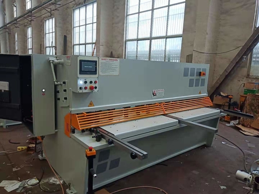 Automatyczna maszyna do obcinania hydraulicznego CNC